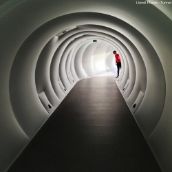 Lionel Planes - Tunnel